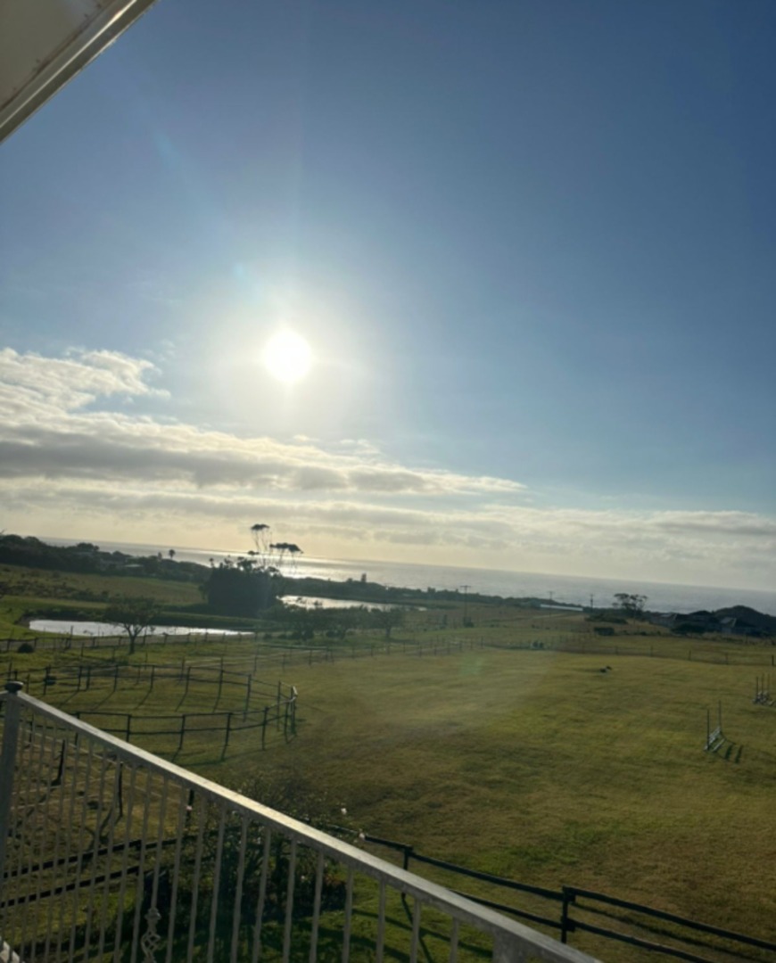 5 Bedroom Property for Sale in Sunrise On Sea Eastern Cape